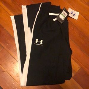 NWT UA woven track pants